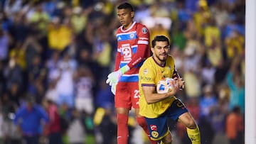 Henry Martin celebrates his goal 1-1 of America during the Semi-Final second leg match between America and Cruz Azul as part of the Liga BBVA MX, Torneo Clausura 2025 at Ciudad de los Deportes Stadium on May 18, 2025 in Mexico City, Mexico.