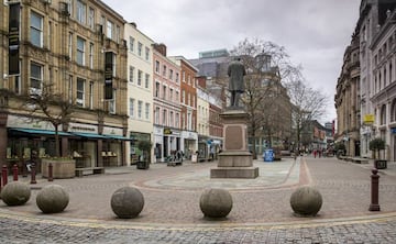 Plaza de Saint Ann, el lugar de Christmas Market y del espontáneo homenaje ciudadano tras el atentado en el Manchester Arena.