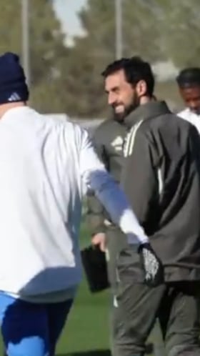 Vean lo que pasó entre Arbeloa y Vinicius al saltar al entrenamiento juntos: esto es otra cosa