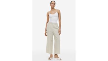 Pantal¨®n ¡®cropped¡¯ de color beige en mezcla de lino para mujer de la marca H&M