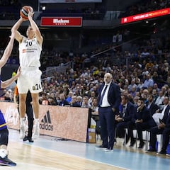 Carroll rescata al Madrid del Khimki con 15 puntos exprés