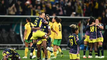 Por primera vez en su historia, Colombia clasificó a cuartos de final de una Copa del Mundo Femenina tras imponerse a su similar de Jamaica.