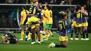 Por primera vez en su historia, Colombia clasificó a cuartos de final de una Copa del Mundo Femenina tras imponerse a su similar de Jamaica.