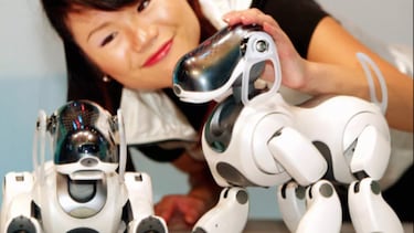 Aibo, el perro robot inteligente de Sony, vuelve en 2018