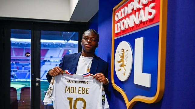 Enzo Molebe será el sustituto de Idumbo