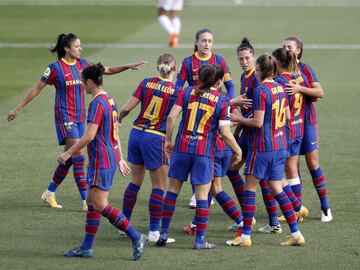 Real Madrid 0-2 Barcelona | Cambio de ritmo de Hansen para dejar atrás el balón cuyo centro golpea en el pie de Misa y Babett y se acaba colando en la portería blanca.