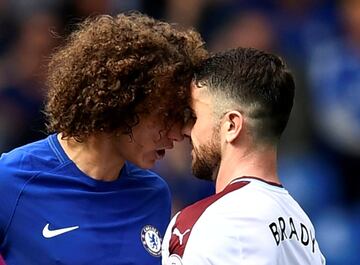 David Luiz and Robbie Brady put their heads together.