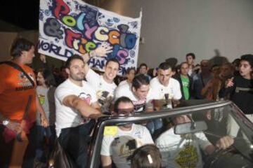 Granollers celebró con Pol Espargaró su titulo como campeón del mundo de Moto2. El piloto disfrutó de un gran recibimiento por las calles de Granollers.