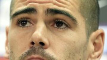 Víctor Valdés durante la rueda de prensa.