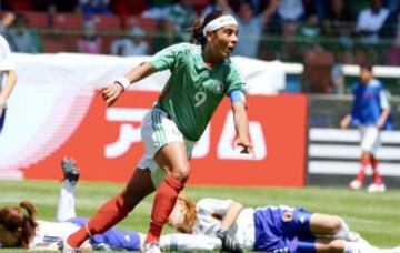 Maribel Domínguez fue la pionera del fútbol femenil, y quien le abrió las puertas a otras jugadoras mexicanas. Además es sin lugar a dudas una de las mejores futbolistas mexicanas.