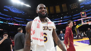 LeBron James exige a comunidad afroamericana que voten: “Nos han oprimido por mucho tiempo”