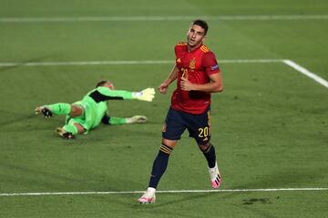 4-0. Ferrán Torres celebró el cuarto gol.
