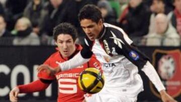 <b>PRECOZ. </b>Varane juega en Primera y la Sub-21 gala con 18 años.