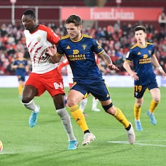 El Leganés negocia el fichaje del central del Valencia Jorge Sáenz