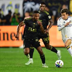 Ecuador’s Diego Palacios leaves LAFC for Corinthians as MLS and Brazil continue transfer business