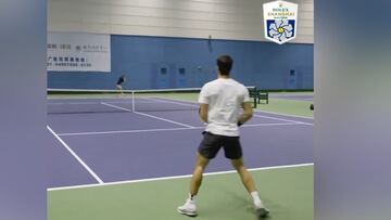 El impactante vídeo de Alcaraz entrenando con Federer: el suizo parece que tiene 25 años
