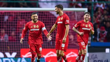 Alexis Vega celebrates his goal 3-0 of Toluca during the 13th round match between Toluca and Queretaro as part of the Liga BBVA MX, Torneo Apertura 2025 at Nemesio Diez Stadium, on October 18, 2025 in Toluca, Estado de Mexico, Mexico.