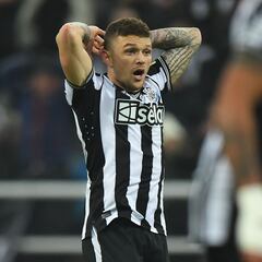 Trippier se hace el harakiri