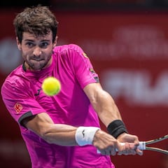 Pedro Martínez se lleva el duelo de españoles en Tokio