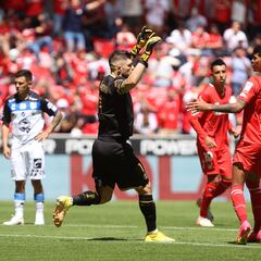 Tiago Volpi dio su versión de la bronca que desató en el Toluca vs Querétaro