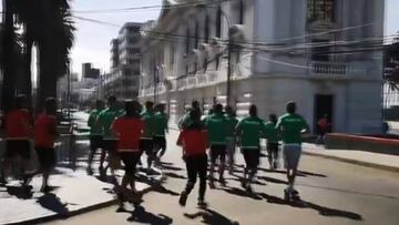 Wanderers sorprende al trotar por las calles de Valparaíso