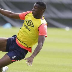 Mina en recuperación, debut de Lerma y minutos para Sánchez