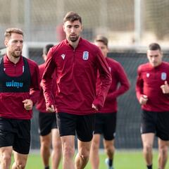 Poveda regresa por todo lo alto