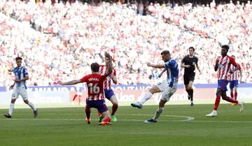 El delantero brasileño del Espanyol en el minuto 76 anotó el segundo para el conjunto catalán. 