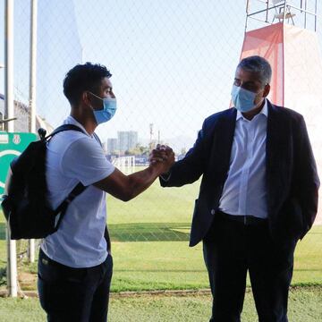 El nuevo entrenador del primer equipo visitó las instalaciones del Centro Deportivo Azul junto a Luis Roggiero. También conoció a dos refuerzos: Ronnie Fernández y Jeisson Vargas.