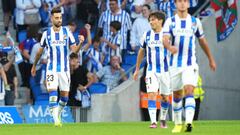 SAN SEBASTIAN, SPAIN - OCTOBER 09: Brais Mendez of Real Sociedad celebrates with teammates after scoring their team's first goal during the LaLiga Santander match between Real Sociedad and Villarreal CF at Reale Arena on October 09, 2022 in San Sebastian, Spain. (Photo by Juan Manuel Serrano Arce/Getty Images)