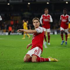 Odegaard hace más líder al líder