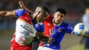 Luis Ángel Firpo denuncia insultos racistas en El Salvador