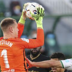 Aprobados y suspensos del Elche: a Rigoni se le hizo de noche para el empate