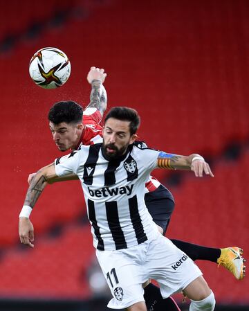 Ander Capa y José Luis Morales.