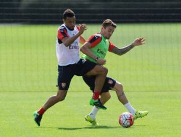 Arsenal trabaja duro antes de enfrentar a Newcastle.