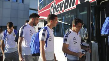 El seleccionado de Argentina arribó esta noche a Córdoba, donde este viernes enfrentará a su par de México en el estadio Mario Alberto Kempes.