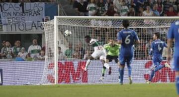 Elche-Real Madrid. 1-1. Boakye remata de cabeza el gol del empate.