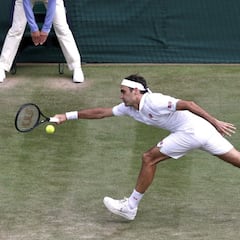 Federer llega con altibajos a la increíble cifra de 1.250 victorias