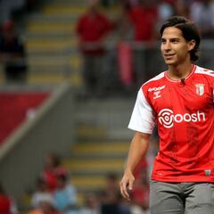 Diego Lainez no descarta regresar a México