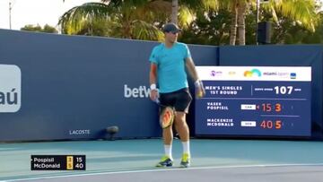 Pierde los nervios en medio del partido contra el presidente de la ATP: "?Imb¨¦cil de mierda!"