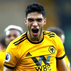 Raúl Jiménez, a la caza de los 100 goles como profesional