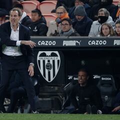 Corona y Solís tratan en Singapur con Lim el futuro de Voro