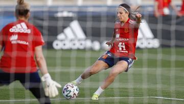 La Roja vuelve al trabajo con nuevos fichajes