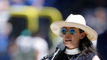 INDIANAPOLIS, INDIANA - SEPTEMBER 07: Carlie Irsay-Gordon, owner of the Indianapolis Colts, speaks during a dedication of Jim Irsay during halftime of the game between the Miami Dolphins and Indianapolis Colts during the game at Lucas Oil Stadium on September 07, 2025 in Indianapolis, Indiana. Michael Hickey/Getty Images/AFP (Photo by Michael Hickey / GETTY IMAGES NORTH AMERICA / Getty Images via AFP)