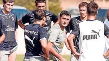 <b>TODO UN BLOQUE. </b>Los jugadores amarillos apuestan por dar guerra durante esta temporada.