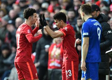 El extremo colombiano disputó 32 minutos en la victoria 3-1 de Liverpool ante Cardiff City por la FA Cup. El guajiro realizó una asistencia.