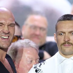 Why was the Tyson Fury and Oleksandr Usyk fight in February postponed?