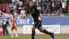 Vecchio es clave en Colo Colo, pero su futuro sigue en suspenso