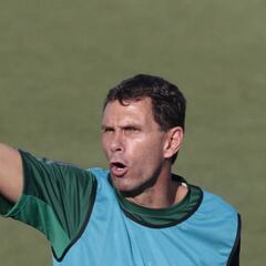 Poyet, sobre la afición: "Me entran ganas de jugar a mí"