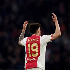 Jorge Sánchez y Edson Álvarez firman un partidazo con el Ajax